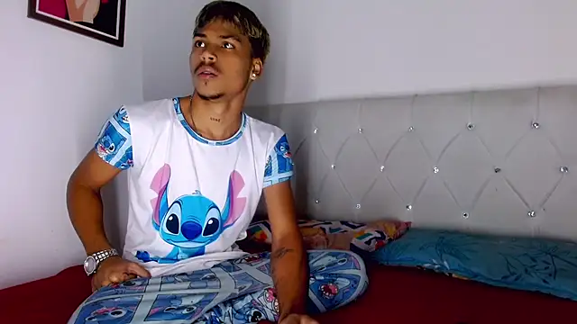 Angel foxc13 online show from July 28, 2026, 3:25 am