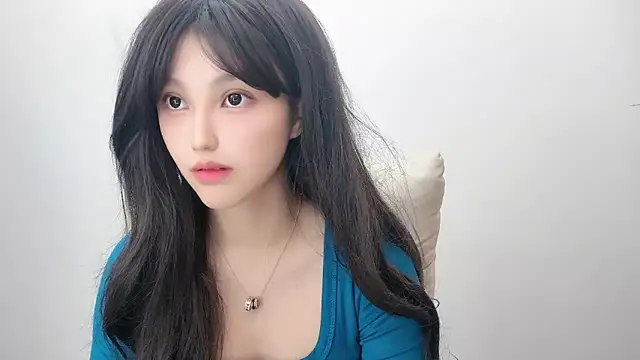 jiangjiang2005 online show from June 26, 2026, 4:35 pm