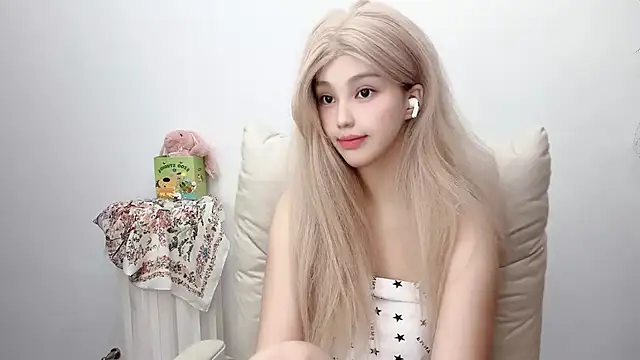 jiangjiang2005 online show from July 22, 2026, 7:16 pm