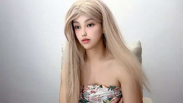 jiangjiang2005 online show from July 5, 2026, 4:25 pm