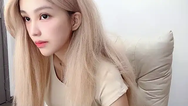 jiangjiang2005 online show from July 26, 2026, 1:07 pm