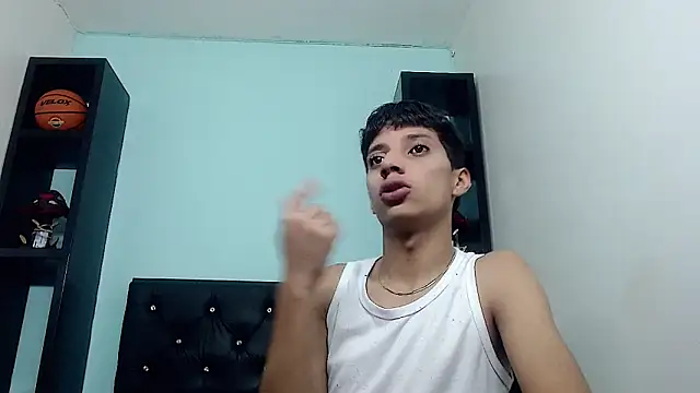 jl brayan12 online show from June 1, 2026, 7:24 pm
