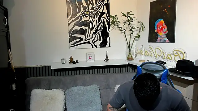 RikyAaron online show from June 11, 2026, 8:39 pm