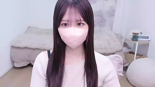 Snapshot of Yuinyaaa chatting on August 8, 2026, 1:23 am Yuinyaaa online show from August 8, 2026, 1:23 am