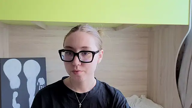  kitti meow  online show from June 28, 2026, 7:36 am