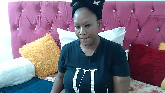 PEACHESX25x online show from July 26, 2026, 1:40 pm