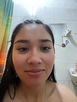 adaira31 online show from June 12, 2026, 4:38 pm