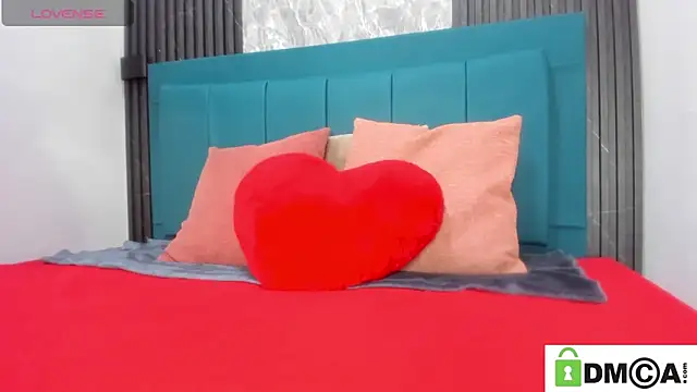 charlotte lux1 online show from May 27, 2026, 11:50 am