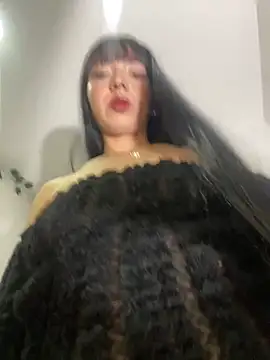 JeyLuxx online show from July 2, 2026, 4:07 am