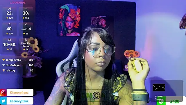 Nefertiti online show from October 24, 2025, 12:42 am
