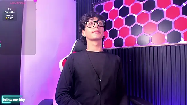 SantyFoxxs online show from July 22, 2026, 3:30 am