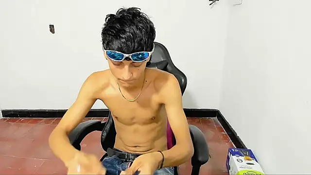 Leal cute666 online show from May 31, 2026, 6:30 am