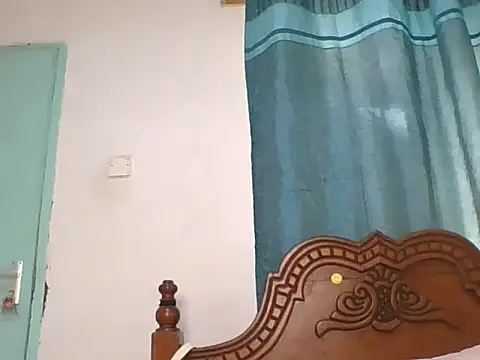 peacechloe online show from June 27, 2026, 7:58 am