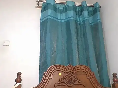peacechloe online show from July 10, 2026, 7:36 pm