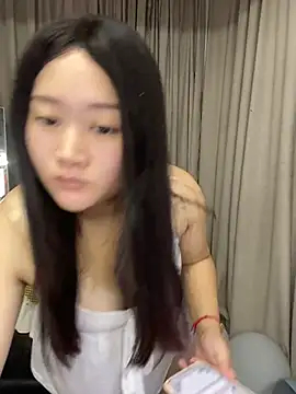 Snapshot of Luckysisi-s chatting on June 22, 2026, 2:50 am Luckysisi-s online show from June 22, 2026, 2:50 am