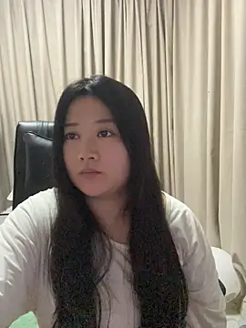 Snapshot of Luckysisi-s chatting on July 31, 2026, 12:37 pm Luckysisi-s online show from July 31, 2026, 12:37 pm