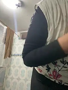 -Cattleya- online show from July 2, 2026, 1:39 pm