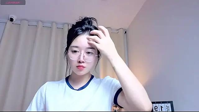 miuu6868 online show from July 20, 2026, 2:19 am