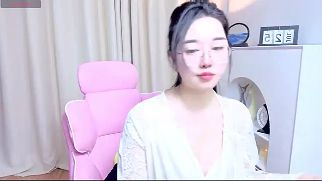 miuu6868 online show from July 25, 2026, 2:08 am