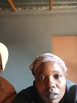 mommysmiley1234 online show from July 10, 2026, 9:31 am