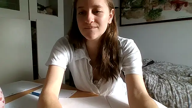 Snapshot of SoftieSophie chatting on May 31, 2026, 6:08 am SoftieSophie online show from May 31, 2026, 6:08 am