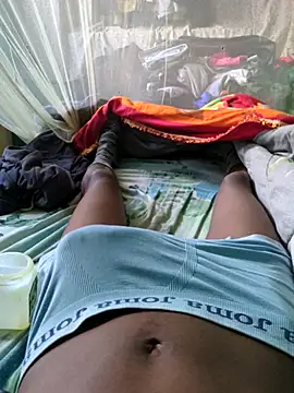 twink lar online show from June 25, 2026, 11:37 am