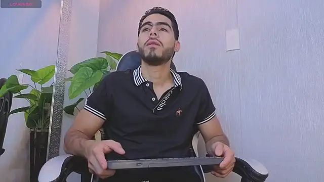 Jadiel Stone online show from July 12, 2026, 11:44 am