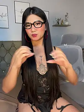 CassandraLovve online show from July 30, 2026, 8:13 am