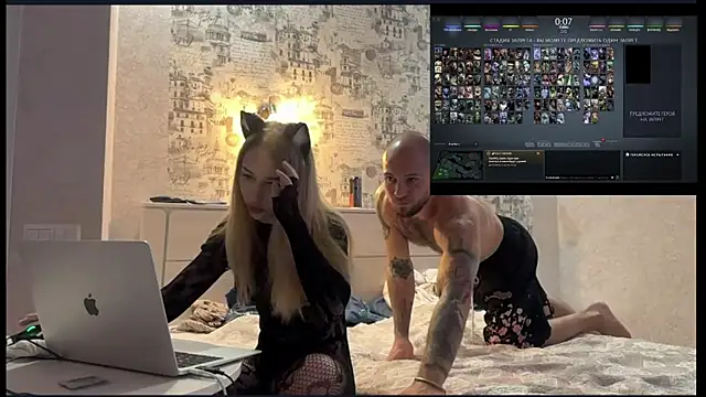 sweatslisa online show from June 3, 2026, 8:57 pm