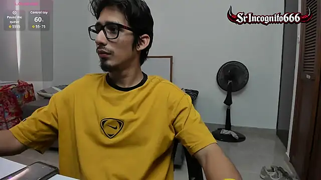 Snapshot of SrIncognito666 chatting on July 24, 2026, 2:13 pm SrIncognito666 online show from July 24, 2026, 2:13 pm