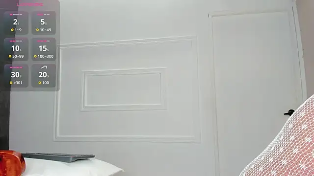 emmaalennox   online show from May 30, 2026, 7:19 pm