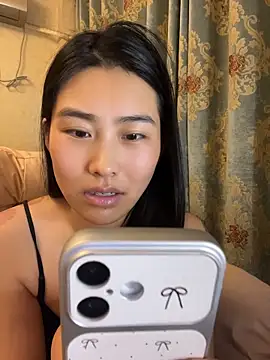 zhenzhen-888 online show from June 12, 2026, 2:37 pm