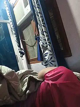 sexycouplesdesii online show from June 10, 2026, 7:04 pm