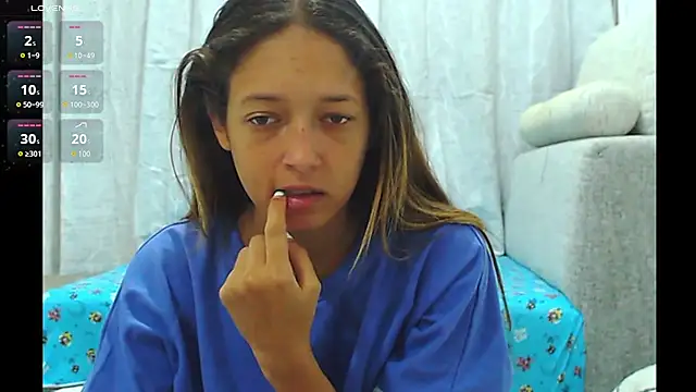 PreettyMiaa online show from July 25, 2026, 8:04 pm