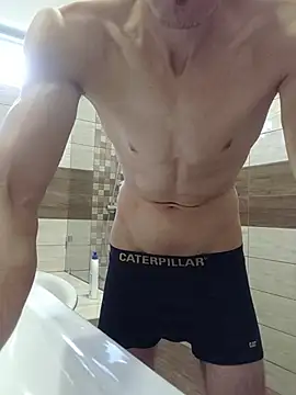 Nakedfanboy online show from July 19, 2026, 8:23 am