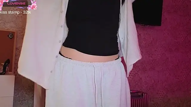 Snapshot of Astral_Muse_ chatting on June 14, 2026, 7:04 pm Astral Muse online show from June 14, 2026, 7:04 pm
