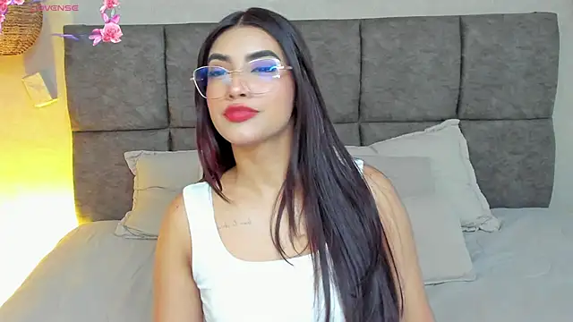 Snapshot of issawalton chatting on May 31, 2026, 12:22 pm issawalton online show from May 31, 2026, 12:22 pm