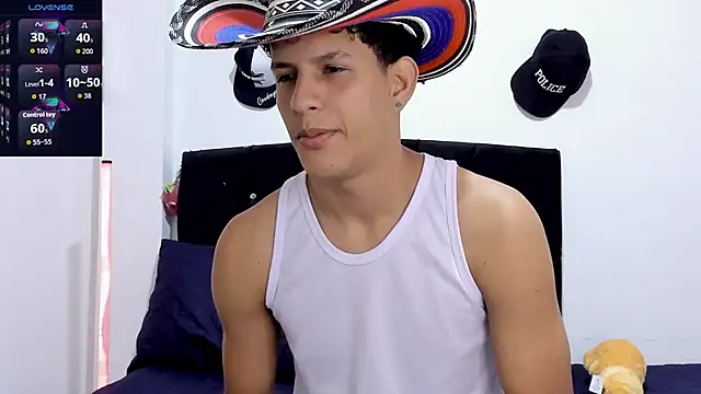 Snapshot of theo_bigcock_ chatting on June 14, 2026, 6:31 pm theo bigcock online show from June 14, 2026, 6:31 pm