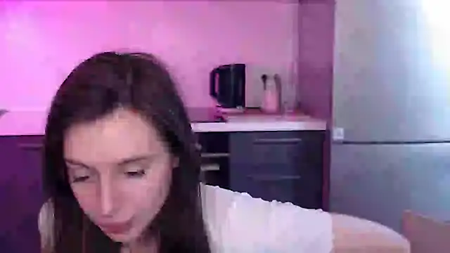 MuseMia online show from June 13, 2026, 2:31 am