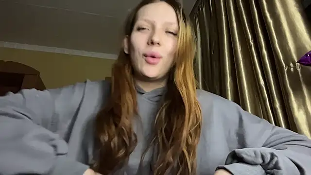 xXMelanieseXx online show from May 30, 2026, 5:18 pm