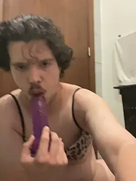Vadiadepau69 online show from June 15, 2026, 3:23 pm