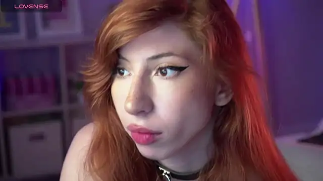 Mia Daddysgirl  online show from July 6, 2026, 8:43 am