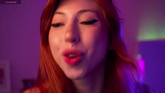 Mia Daddysgirl  online show from June 15, 2026, 8:25 am