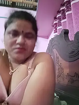 Maya Vabi online show from August 5, 2026, 3:39 pm