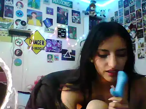 angelgirl2006 online show from May 31, 2026, 2:28 am