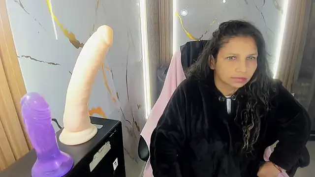 Danna Sg online show from July 24, 2026, 4:19 am