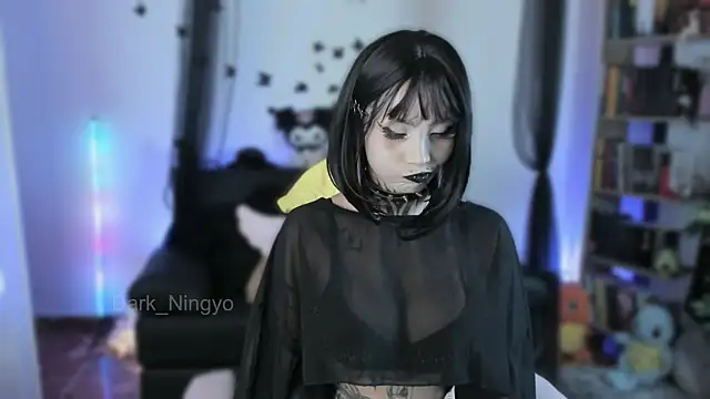 Snapshot of Dark_ningyo1 chatting on June 14, 2026, 1:24 am Dark ningyo1 online show from June 14, 2026, 1:24 am