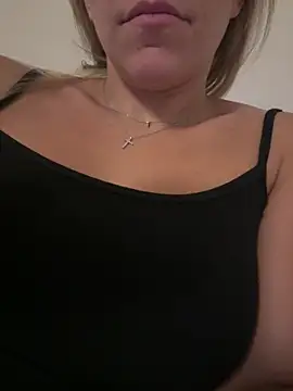 VenClea online show from July 21, 2026, 7:59 pm
