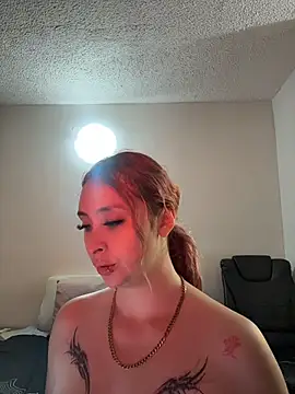 Sophia LuxxX online show from June 7, 2026, 8:58 pm