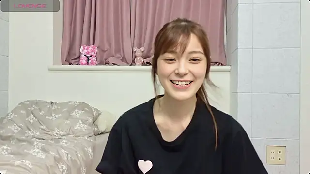 -Ria1022- online show from July 18, 2026, 3:31 pm